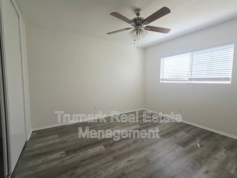 Glendale Condo: 1121 E Palmer Ave