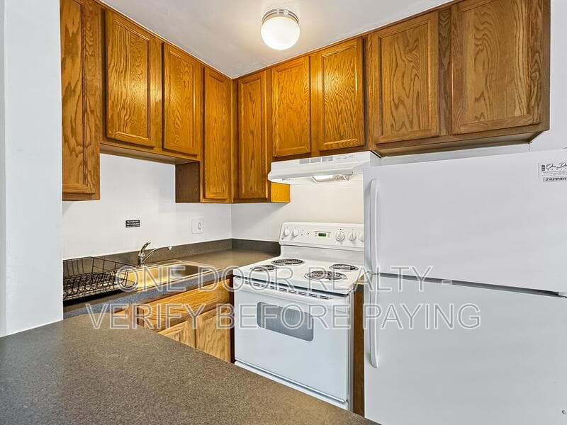 Williamsburg Condo: 732 Scotland Street