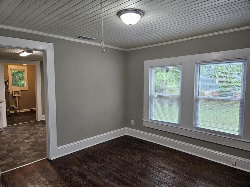 Winder Condo: 178 Georgia Ave - B