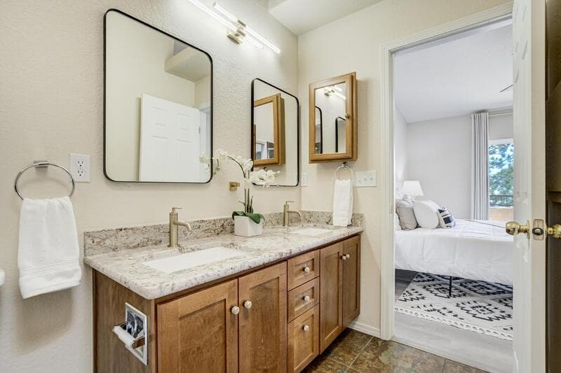 Colorado Springs Condo: Iron Horse Villas Point