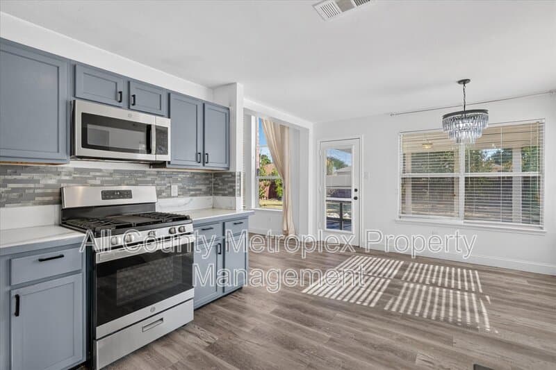 Forney House: 2112 Aster Trail