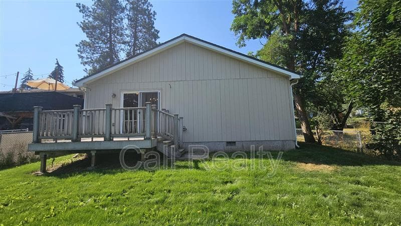 Spokane House: 3127 E 18th Ave