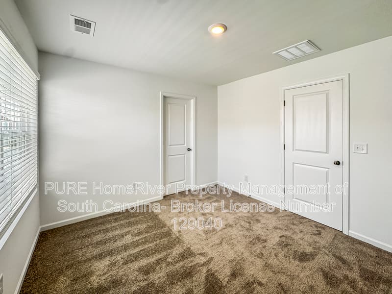 Gilbert Townhome: 314 Livesey Ln