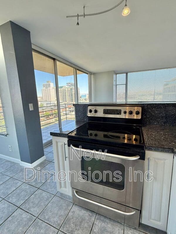 Reno House: 280 Island Avenue