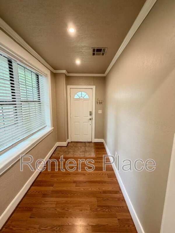 Tulsa House: 1815 North Boston Place
