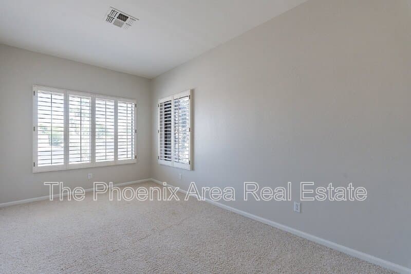 Mesa House: 4133 E Elmwood St