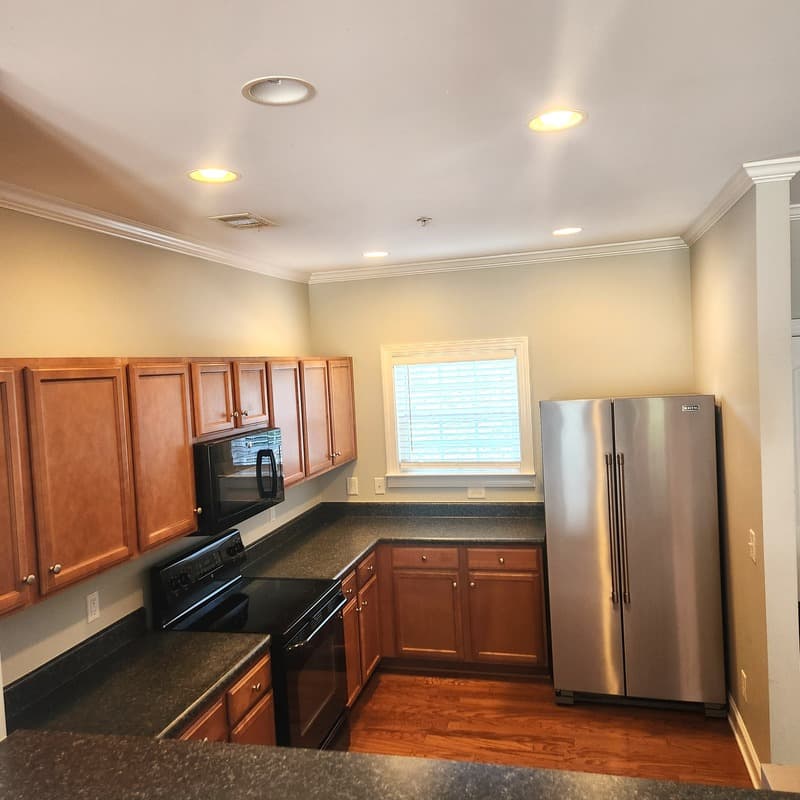 Greenville House: 364 Easterlin Way