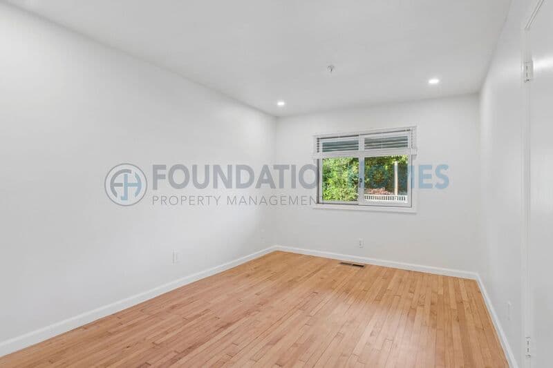 Mill Valley House: 51 Plaza Dr
