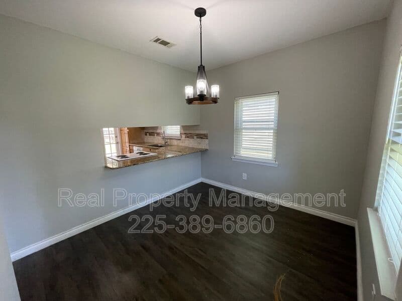 Baton Rouge House: 1531 Lila Ave.