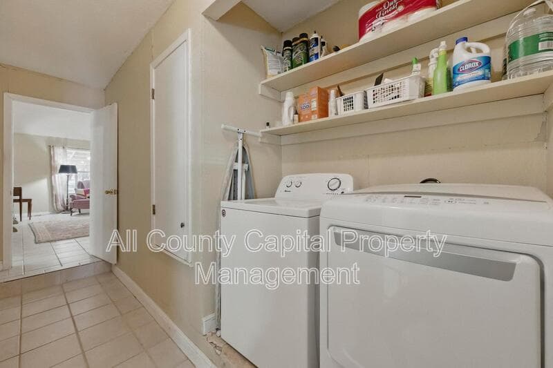 Austin House: 4802 Peach Grove Ct