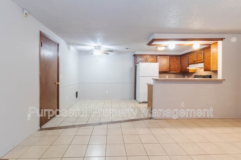 Oklahoma City House: 930 Southwest 63rd Street