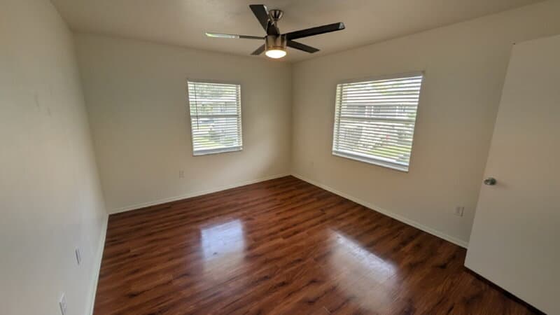 Sanford Condo: 700 E Airport Blvd