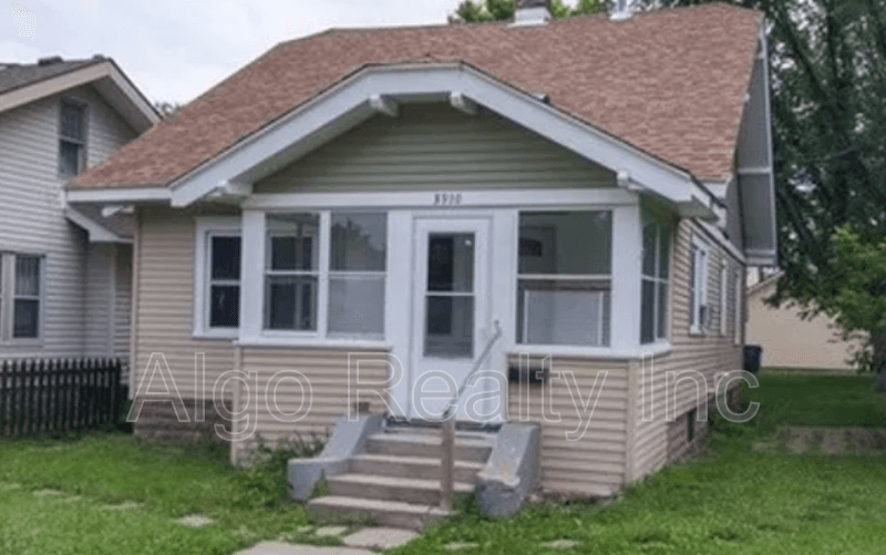 Minneapolis House: 3910 Emerson Avenue North