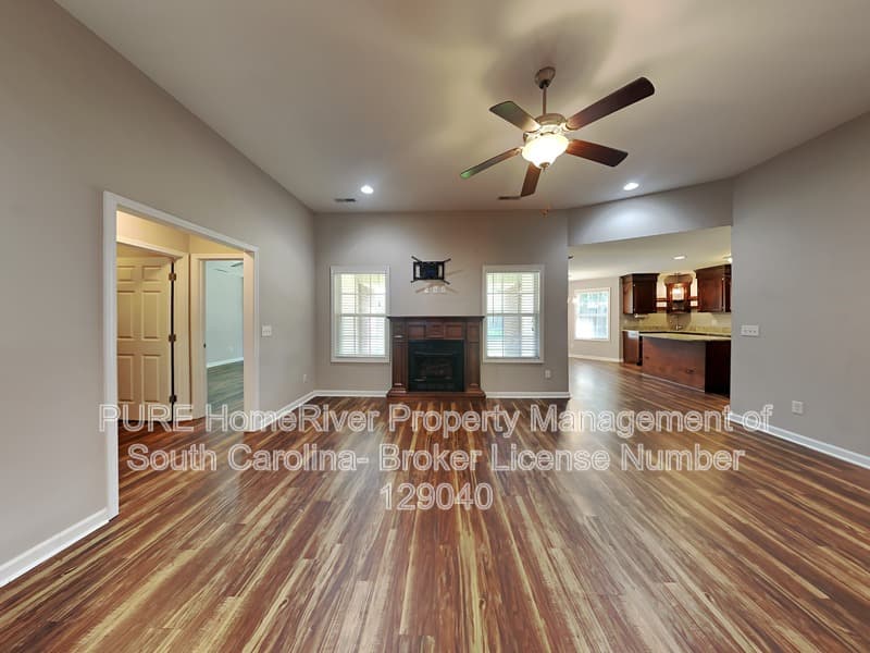 Sumter House: 1815 Duke Dr