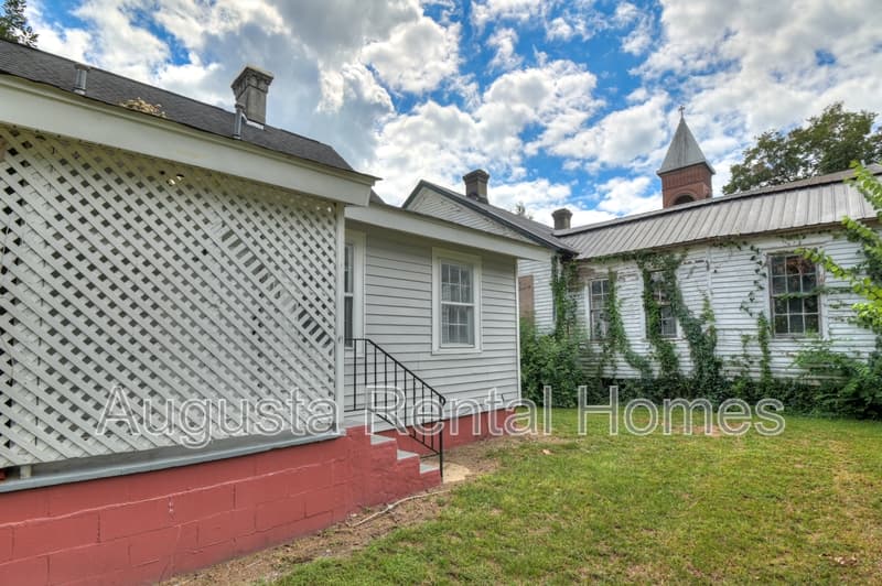 Augusta Condo: 515 3rd Street - B