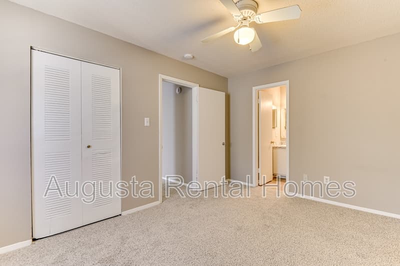 Augusta Condo: 2515 Center West Parkway - 3N