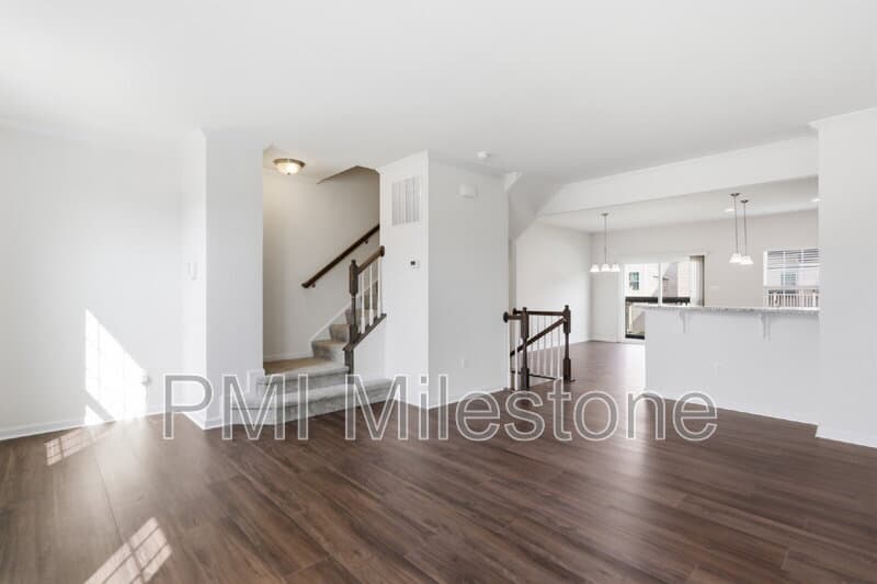 Falling Waters Townhome: 72 Norwood Dr