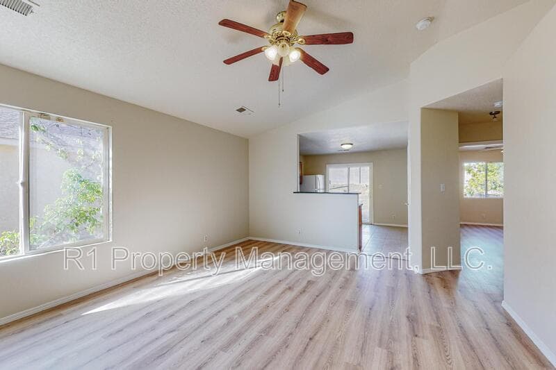 Rio Rancho House: 3473 Martin Meadows Drive Northeast