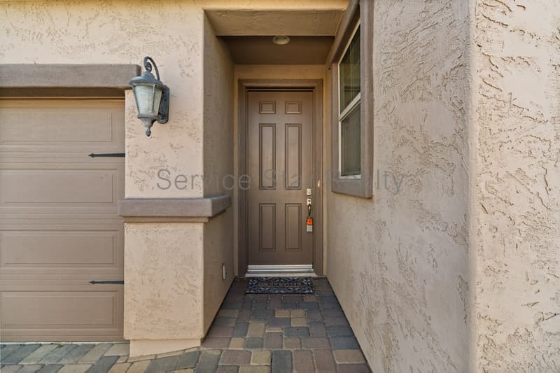 Gilbert House: 3455 E Indigo St