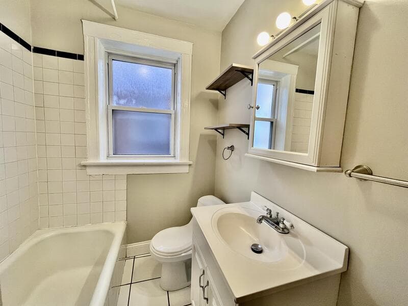 St. Louis Condo: 1533 McCausland Avenue