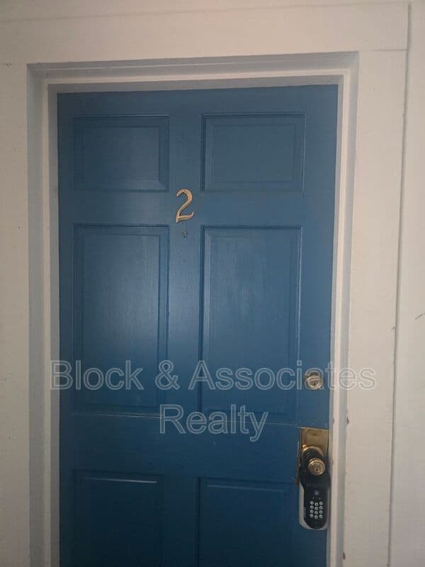 Winston-Salem Condo: 918 Franklin Street