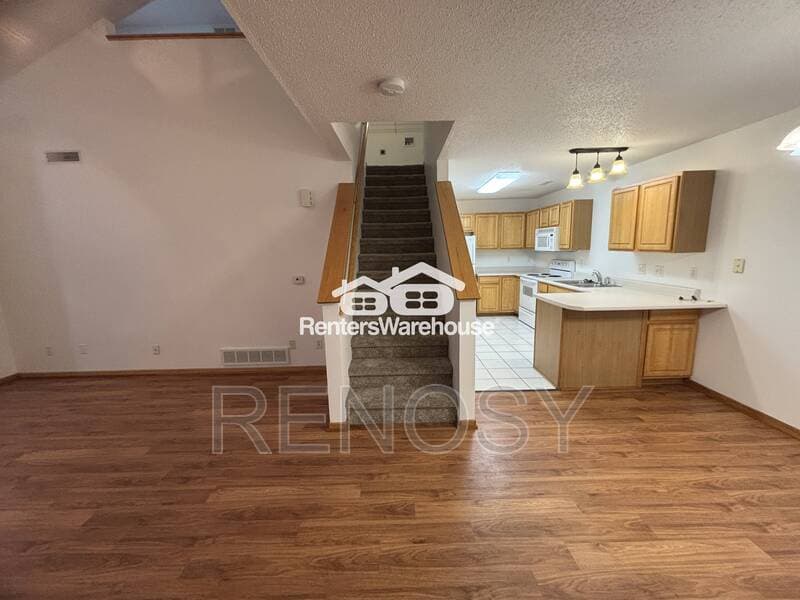 Des Moines Townhome: 3701 Brook Ridge Ct