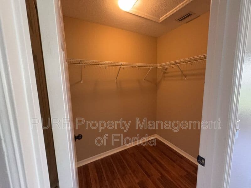 Ocala House: 645 NW 65th St
