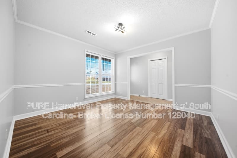 Sumter House: 2900 Lancaster Dr