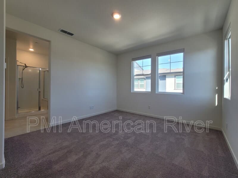 Sacramento House: 3050 River Trout Walk