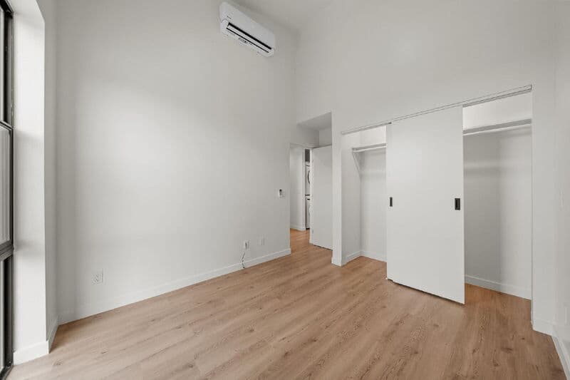 San Diego Condo: 2664 L Street