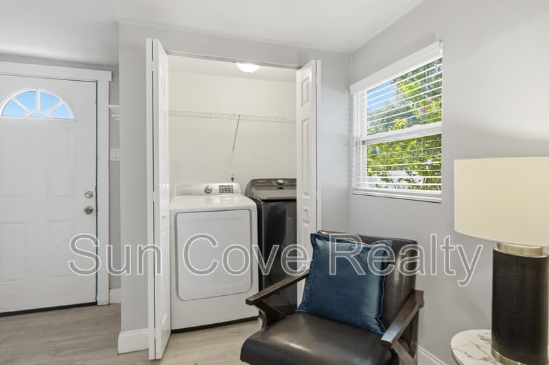 Tampa House: 2815 N Taliaferro Ave