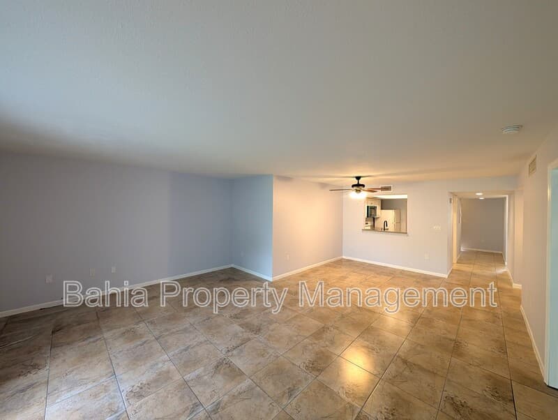 Tampa Condo: 6306 Grand Bahama Cir