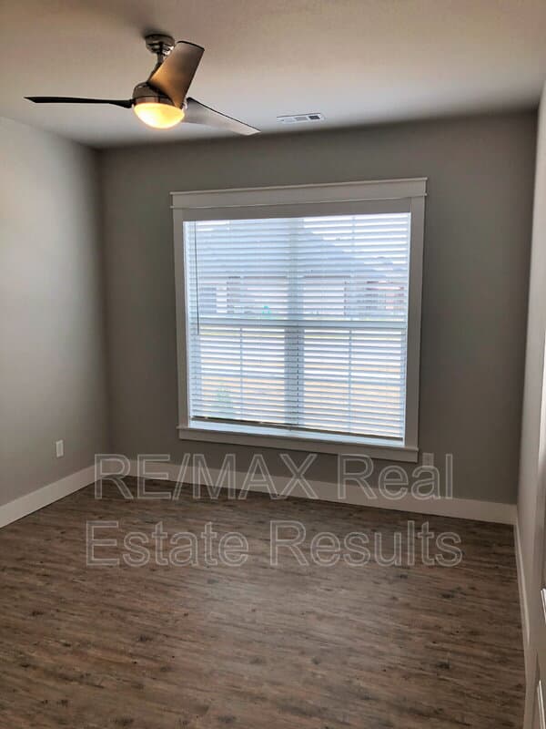 Pea Ridge Condo: 1713 Tracey Rd