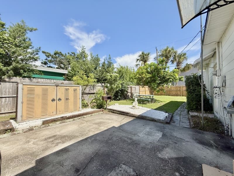 St. Petersburg House: 4426 4th Avenue North