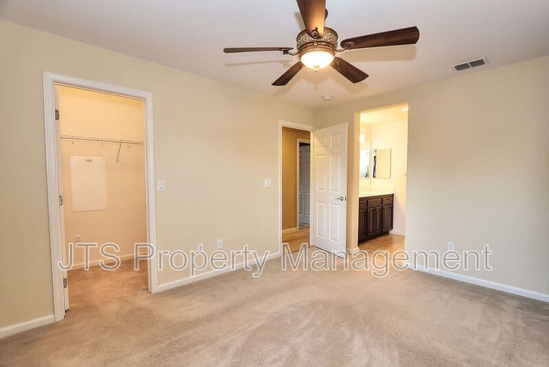 West Sacramento House: 4046 Martis Street