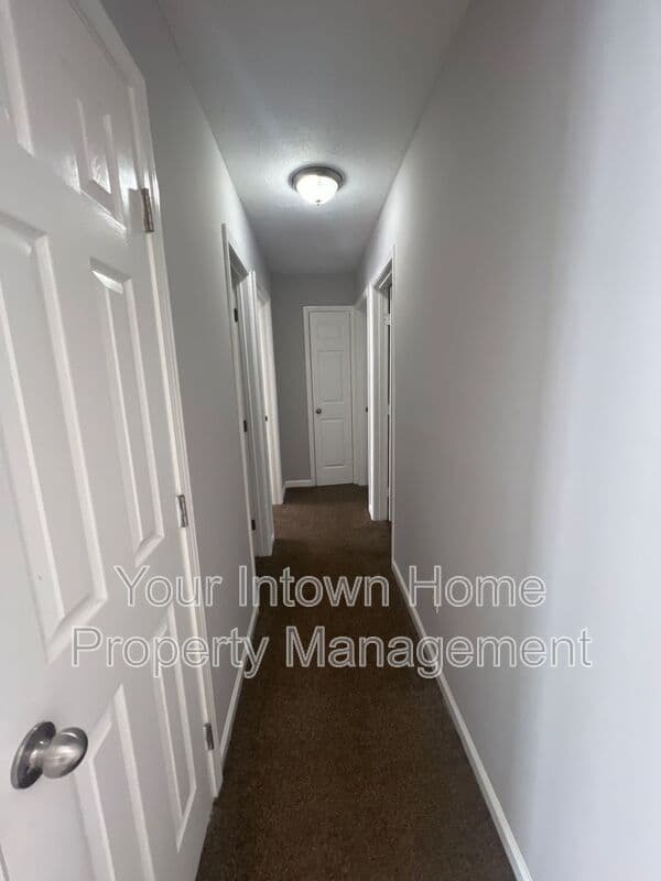 Lithonia House: 6471 Bedford Ln