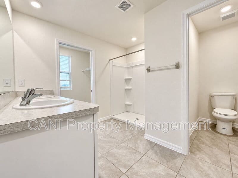Wimauma House: 16535 Windmill Forge Pass