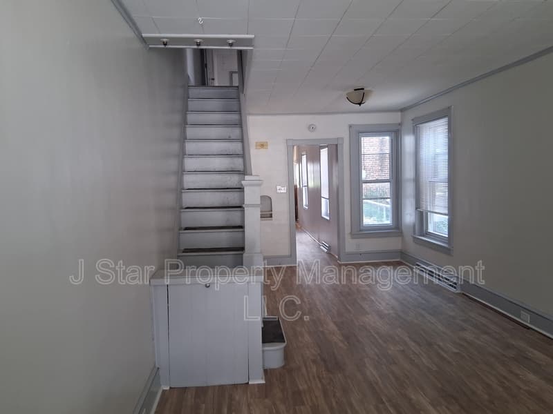 Reading House: 2316 Grant Street