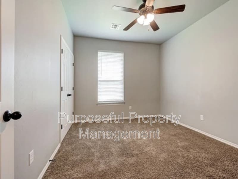 El Reno House: 1867 Cypress Lane