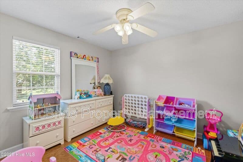Evans House: 5105 Windmill Place