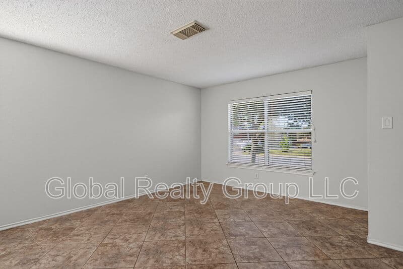 Converse House: 7702 Fairton Pl