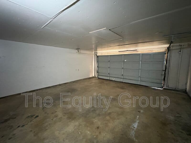 Visalia House: 244 East Prospect Avenue
