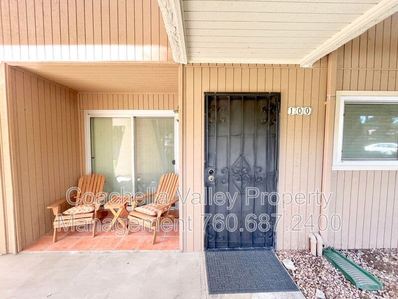Palm Springs Condo: 2860 N Los Felices Rd