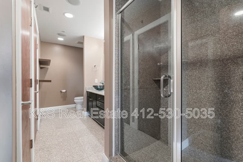 Pittsburgh Condo: 306 Fourth Avenue - Unit 302