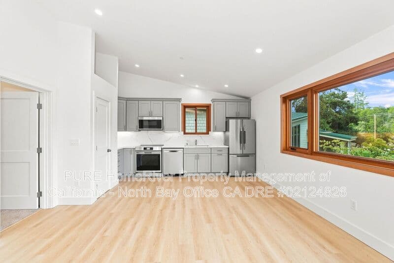 Santa Rosa Condo: 5980 Melita Rd