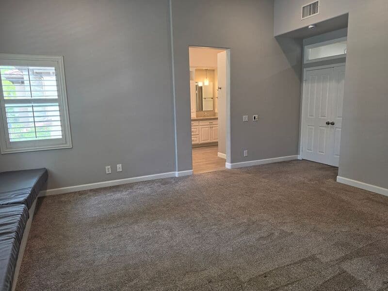Tustin House: 12425 Woodhall Way