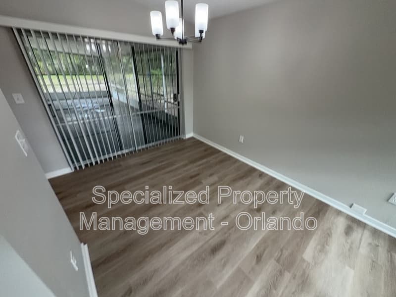 Orlando House: 5919 Holmes Dr