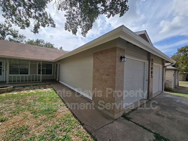 Austin Condo: 12005 Arrowwood