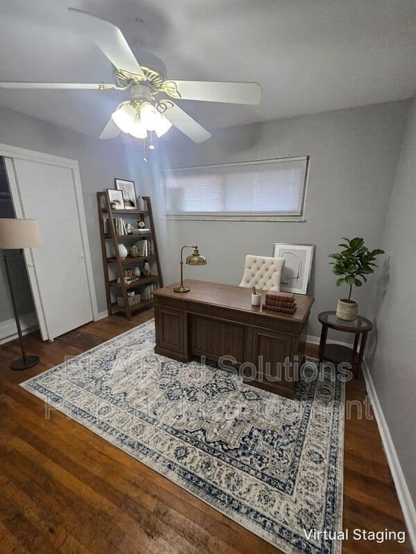 Columbus House: 3050 Clermont Rd