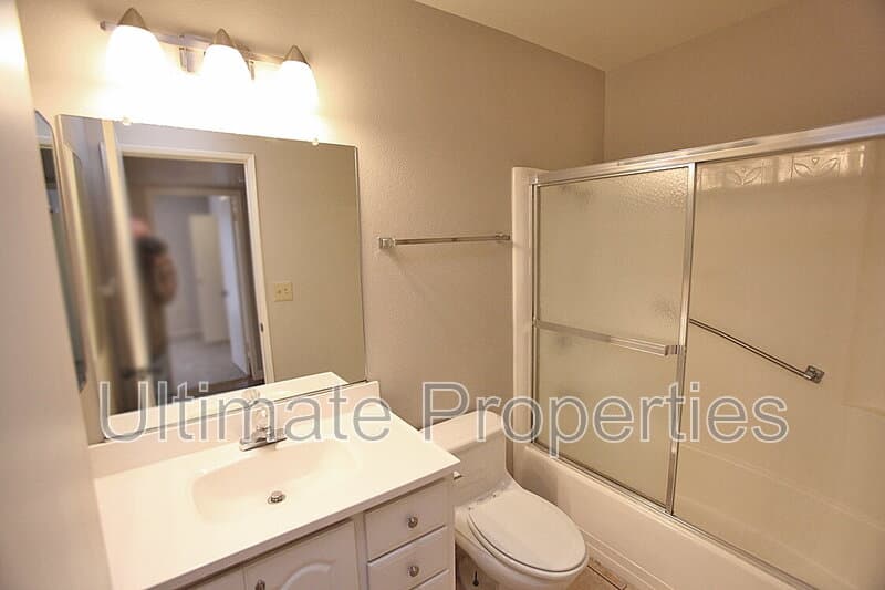 Sun City House: 9331 W Arrowhead Dr